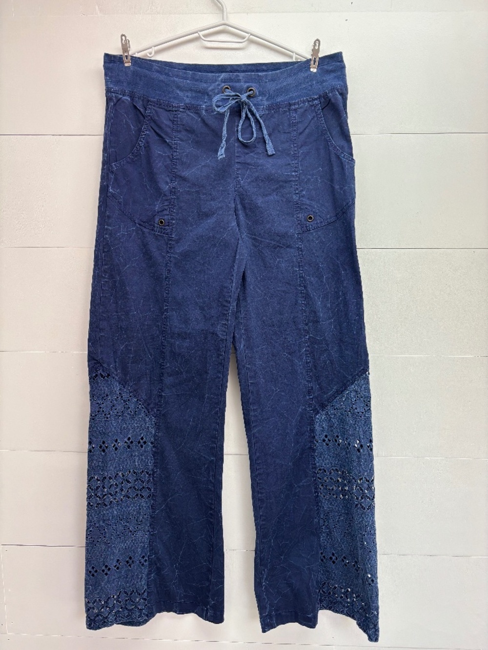 Mind Set by XCVI blue boho marble effect with crochet style lace panels size S